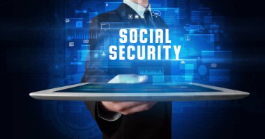 Tablet tutan kişi, güvenlik kavramı