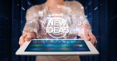 Tablet tutan kişi, iş konsepti