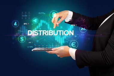 Yazılı dokunmatik ekranın yakın plan görüntüsü