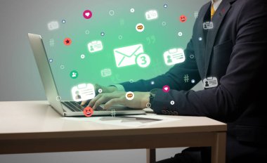 Sosyal medyada el sörfü