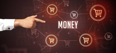 Çevrimiçi alışveriş konsepti, para yazıtlarına işaret eden kırpılmış ellerin yakın çekimi