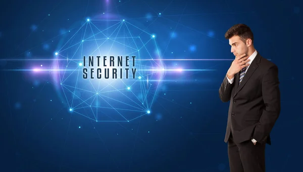 Homme Affaires Réfléchit Aux Solutions Sécurité Avec Inscription Internet Security — Photo