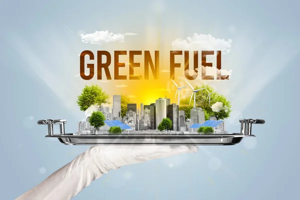 Γκαρσόν Που Σερβίρει Eco City Επιγραφή Green Fuel Ανανεώνοντας Την — Φωτογραφία Αρχείου