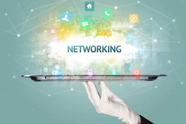 Kellner Serviert Social Networking Konzept Mit Networking Aufschrift — Stockfoto
