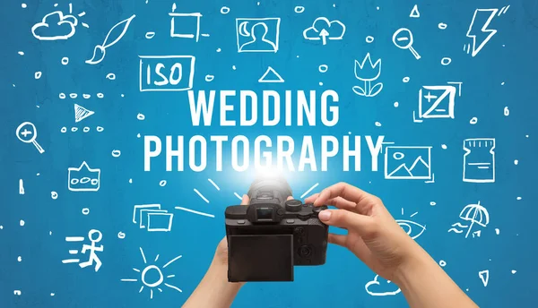 Ruční Fotografování Digitálním Fotoaparátem Nápisem Wedding Fotografie Koncepce Nastavení Fotoaparátu — Stock fotografie