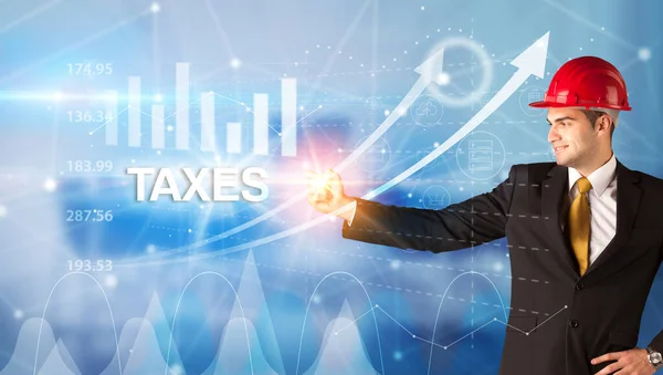Joven Hombre Negocios Con Dibujo Casco Inscripción Taxes Concepto Tecnología — Foto de Stock