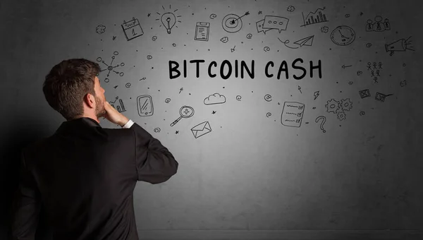 Geschäftsmann Zeichnet Eine Kreative Ideenskizze Mit Bitcoin Cash Inschrift Geschäftsstrategie — Stockfoto