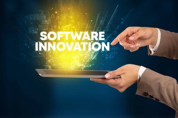 Närbild Pekskärm Med Software Innovation Inskription Innovativt Teknikkoncept — Stockfoto