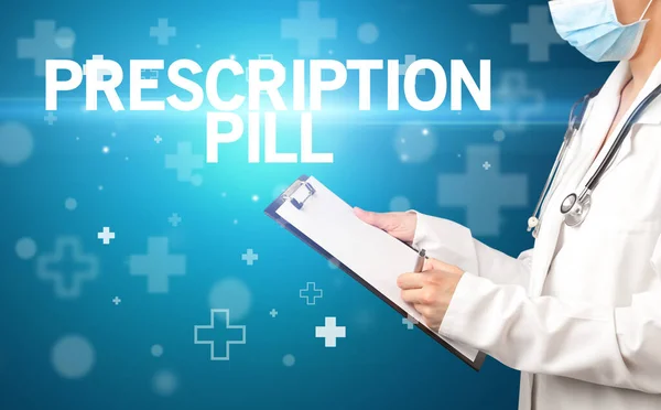 Arts Schrijft Notities Het Klembord Met Prescription Pill Inscriptie Ehbo — Stockfoto