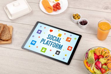 SOCIAL PLATFORM yazıtlı sağlıklı tablet Pc bileşimi, Sosyal ağ kavramı