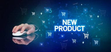 Yeni Prodüksiyon yazıtları ve online alışveriş konseptiyle el ele tutuşmak