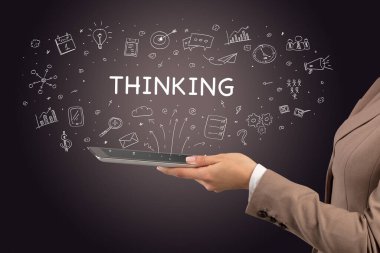 Dokunmatik ekranın üzerinde yazılar, sosyal medya kavramı olan yakın plan