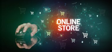 ONLINE STORE yazıtları ve online alışveriş konseptiyle el ele tutuşmak