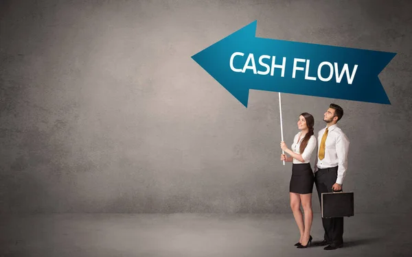 Cash Flow Yazıtlı Yönü Kavramlı Günlük Bekleme Yolu Tabelasında Genç — Stok fotoğraf