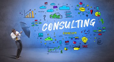 Şemsiyenin arkasına saklanan azimli iş adamı. Yazı, yeni iş konsepti.