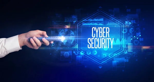 Obsługa Bezprzewodowych Urządzeń Peryferyjnych Napisem Cyber Security Koncepcja Bezpieczeństwa Cybernetycznego — Zdjęcie stockowe