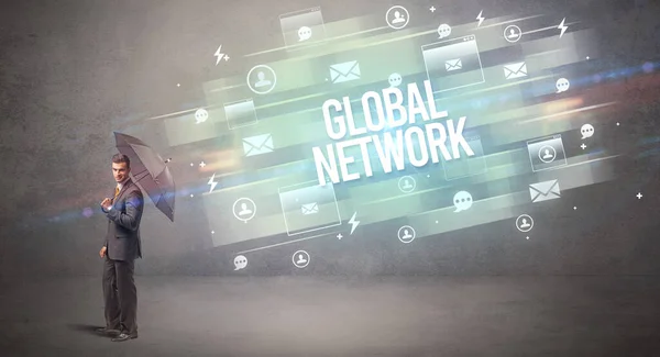 Красивый Бизнесмен Защищающийся Зонтиком Надписи Global Network Концепция Медиа Нового — стоковое фото