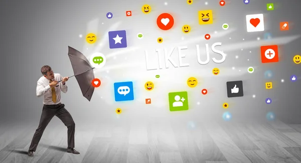Snygg Affärsman Som Försvarar Med Paraply Från Inskription Socialt Nätverkskoncept — Stockfoto