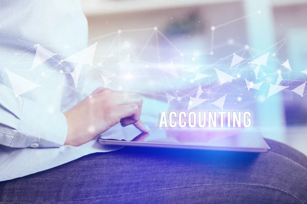 Cierre Las Manos Con Tableta Con Inscripción Accounting Concepto Tecnología — Foto de Stock