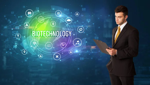 Affärsman Tänkande Framför Teknik Relaterade Ikoner Och Biotechnology Inskription Modern — Stockfoto