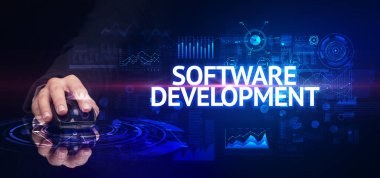 SOFTWARE DEVELOPMENT yazıtları ve modern teknoloji konseptiyle el ele tutuşmak