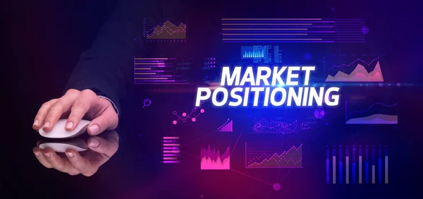 Hand Hålla Trådlös Periferi Med Market Positioning Inskription Cyber Affärsidé — Stockfoto