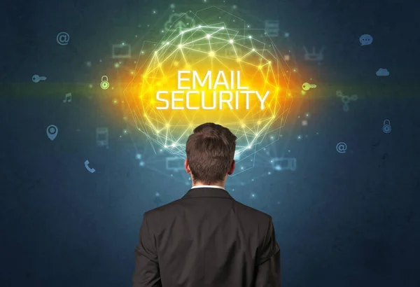 Bakifrån Affärsman Med Email Säkerhet Inskription Online Säkerhet Koncept — Stockfoto