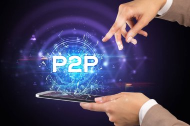 P2P kısaltmalı bir dokunmatik ekran, modern teknoloji kavramı