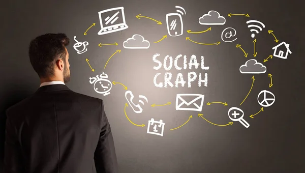 Geschäftsmann Zeichnet Social Media Ikonen Mit Social Graph Aufschrift New — Stockfoto