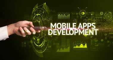 MOBILE APPS DEVELOPMENT yazıtları ve modern teknoloji konseptiyle el ele tutuşmak
