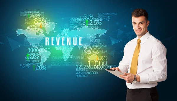 Empresário Diante Uma Decisão Com Inscrição Revenue Conceito Negócio — Fotografia de Stock