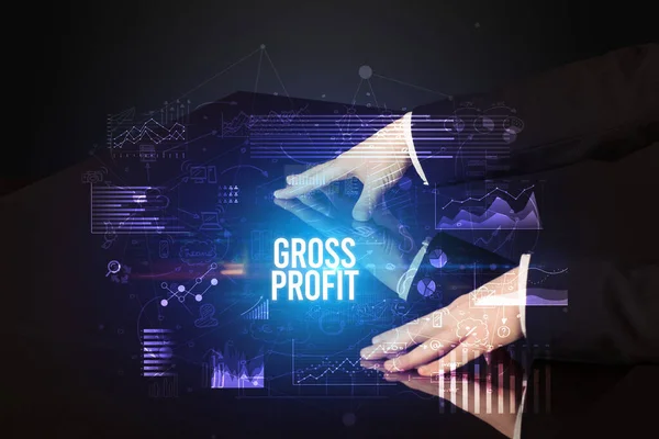 Üzletember Megérinti Hatalmas Képernyő Gross Profit Felirat Kiber Üzleti Koncepció — Stock Fotó