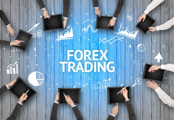 Группа Занятых Людей Работающих Офисе Надписью Forex Trading Успешная Бизнес — стоковое фото