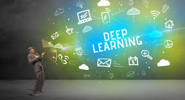 Бізнесмен Захищається Парасолькою Від Напису Deep Learning Сучасна Концепція Технології — стокове фото