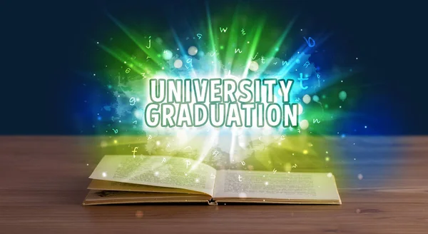 Graduação Universidade Inscrição Saindo Livro Aberto Conceito Educacional — Fotografia de Stock