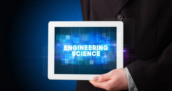 Giovane Uomo Affari Che Lavora Tablet Mostra Iscrizione Engineering Science — Foto Stock