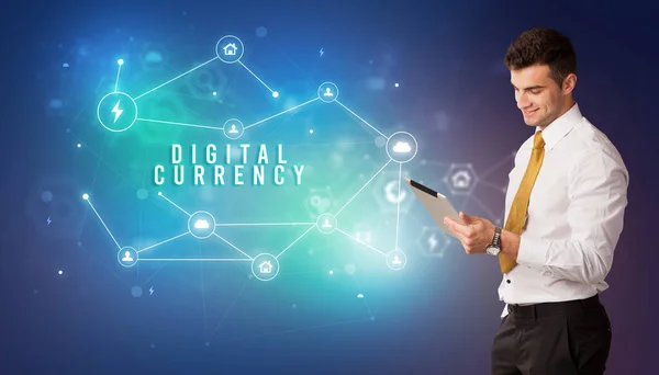 Podnikatel Před Ikonami Cloudových Služeb Nápisem Digital Currency Moderní Koncept — Stock fotografie