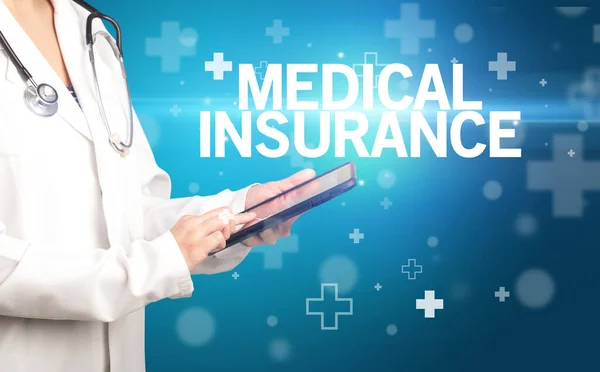 Doctor Writes Notes Clipboard Medical Insurance Inscription First Aid Concept — Stock Photo, Image