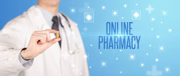 Primer Plano Médico Que Una Píldora Con Inscripción Farmacia Online —  Fotos de Stock