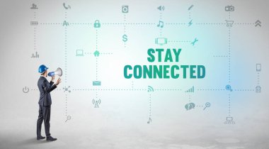 Yeni bir sosyal medya platformu üzerinde çalışan mühendis STAY Bağlı Yazı kavramı