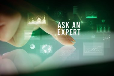 Grafikler ile parmak dokunma tablet ve Bir Uzman yazıt, iş kavramı sorun