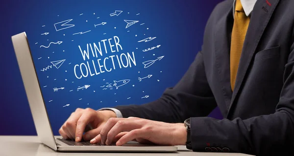 Бізнесмен Працює Ноутбуці Написом Winter Collection Концепція Онлайн Покупки — стокове фото