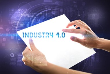 InDUSTRY 4.0 yazıtlı el yapımı fütüristik tablet, yeni teknoloji kavramı