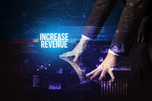 商人触摸巨大的屏幕与Increase Revenue注册 网络商务概念 — 图库照片