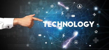 TECHNOLOGY yazıtlarına el işareti, modern teknoloji konsepti