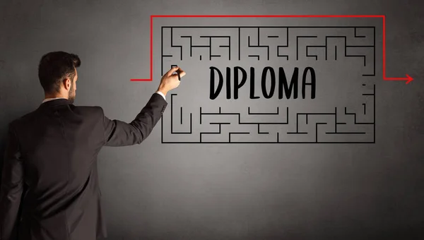 Geschäftsmann Zeichnet Labyrinth Mit Diploma Aufschrift Business Education Konzept — Stockfoto