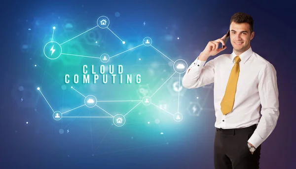 Επιχειρηματίας Μπροστά Από Εικονίδια Υπηρεσία Σύννεφο Επιγραφή Cloud Computing Σύγχρονη — Φωτογραφία Αρχείου