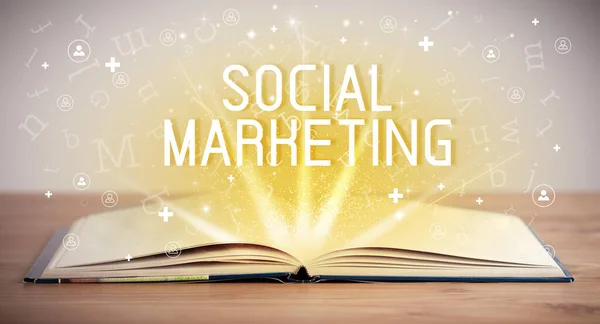 Livro Aberto Com Inscrição Social Marketing Conceito Mídia Social — Fotografia de Stock