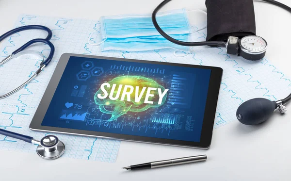Tablet Survey 사회적 개념이 — 스톡 사진