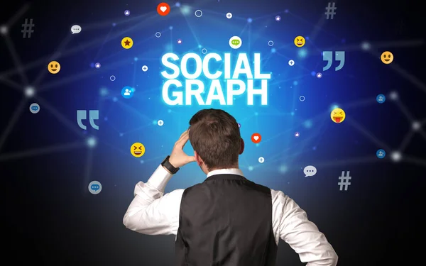 Vista Posteriore Uomo Affari Con Iscrizione Social Graph Concetto Social — Foto Stock